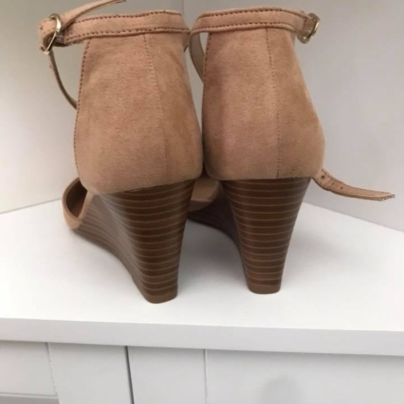 a new day Shoes - tan wedges, never worn